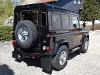 Gebraucht Land Rover Defender 122 PS (89 kW) 2016 Santorini black SUV