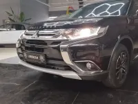 Gebraucht Mitsubishi Outlander Edition 150 PS (110 kW) 2018 Schwarz SUV