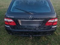 Gebraucht Mercedes E240 177 PS (130 kW) 2004 Schwarz Kombi