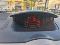 Second-hand Renault Modus 75 CP (55 kW) 2004 Albastru Monovolum