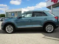 Gebraucht VW T-Roc 150 PS (110 kW) 2025 Blau SUV
