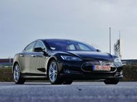 Gebraucht Tesla Model S Performance 350 kW (476 PS) 2013 Schwarz metallic Kleinwagen
