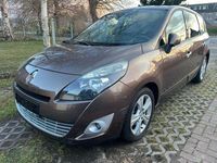 Gebraucht Renault Scénic III Dynamique 110 PS (80 kW) 2011 Mokkabraun Van / Kleinbus