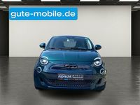 Gebraucht Fiat 500e Action 69 kW (95 PS) 2022 Grün ozean grün Kleinwagen