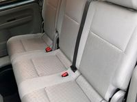 gebraucht VW Caddy Life mit Rollstuhlrampe von2010, 73tkm.