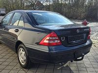 Gebraucht Mercedes C180 143 PS (105 kW) 2003 Schwarz Limousine