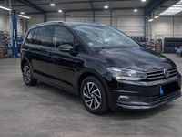 Gebraucht VW Touran 116 PS (85 kW) 2018 Schwarz Van / Kleinbus