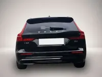 Gebraucht Volvo V60 Plus 197 PS (144 kW) 2025 Schwarz Kombi