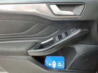 Gebraucht Ford Focus Titanium 120 PS (88 kW) 2023 Agate black metallic Kombi