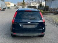Gebraucht Ford Fiesta 60 PS (44 kW) 2004 Blau Kleinwagen