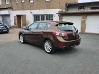 Używany Mazda 3 Edition 150 KM (110 kW) 2012 Brązowy Hatchback