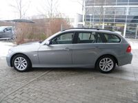 Gebraucht BMW 325 218 PS (160 kW) 2006 Andere farbe metallic Kombi