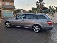 Gebraucht Mercedes E200 Avantgarde 136 PS (100 kW) 2012 Grau Kombi