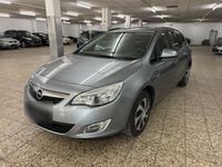 Gebraucht Opel Astra 140 PS (102 kW) 2011 Silber Limousine