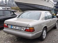 Gebraucht Mercedes 230 132 PS (97 kW) 1990 Beige Coupé