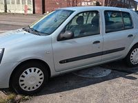 Gebraucht Renault Clio II 58 PS (42 kW) 2003 Silber Kleinwagen