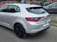 Gebraucht Renault Mégane Life 101 PS (74 kW) 2017 Platingrau Kleinwagen