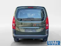 Neu Citroën Berlingo 131 PS (96 kW) 2026 Grün Van / Kleinbus