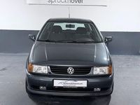 Gebraucht VW Polo 60 PS (44 kW) 1997 Grau Kleinwagen