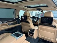 Gebraucht BMW 730L Performance 286 PS (210 kW) 2022 Schwarz Limousine