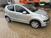 Gebraucht Nissan Pixo 68 PS (50 kW) 2009 Silber Kleinwagen