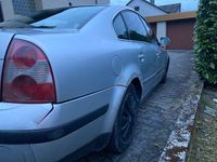 Gebraucht VW Passat Comfortline 131 PS (96 kW) 2003 Silber Limousine