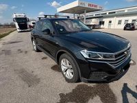 Gebraucht VW Touareg 231 PS (169 kW) 2022 Schwarz SUV