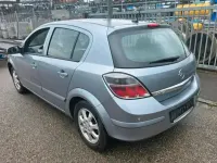 Gebraucht Opel Astra 116 PS (85 kW) 2007 Silber Kleinwagen