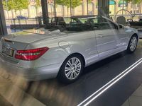 Gebraucht Mercedes E250 Elegance 204 PS (150 kW) 2010 Silber Cabrio