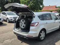Gebraucht Ford S-MAX Titanium 190 PS (139 kW) 2018 Silber Van / Kleinbus