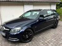 Gebraucht Mercedes 220 170 PS (125 kW) 2011 Blau Kombi