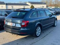 Gebraucht Skoda Superb Exclusive 140 PS (102 kW) 2015 Grau Kombi