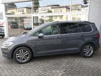 Neu VW Touran Edition 150 PS (110 kW) 2026 Delfingrau metallic Van / Kleinbus