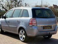 Gebraucht Opel Zafira 120 PS (88 kW) 2007 Silber Van / Kleinbus