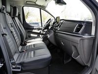 Gebraucht Ford Tourneo Limited 131 PS (96 kW) 2022 Obsidianschwarz Van / Kleinbus