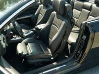 Gebraucht BMW 330 Cabriolet Performance 309 PS (227 kW) 2013 Schwarz Cabrio