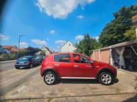 Gebraucht Dacia Sandero Stepway 105 PS (77 kW) 2012 Rot Kleinwagen