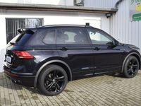 Gebraucht VW Tiguan R-line 150 PS (110 kW) 2023 Schwarz SUV