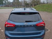 Gebraucht Ford Focus Titanium 125 PS (91 kW) 2020 Blau Limousine