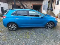 Gebraucht Hyundai i30 Premium 140 PS (102 kW) 2018 Blau Limousine