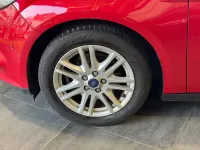 Gebraucht Ford Focus Titanium 140 PS (102 kW) 2012 Rot Limousine