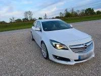 Używany Opel Insignia OPC 194 KM (142 kW) 2014 Biały Kombi
