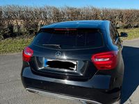 Gebraucht Mercedes A180 Urban 122 PS (89 kW) 2016 Schwarz Limousine