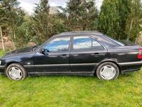 Second-hand Mercedes C180 Classic 122 CP (89 kW) 1998 Negru Berlinǎ