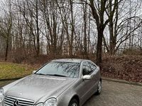 Gebraucht Mercedes C180 143 PS (105 kW) 2006 Silber Coupé
