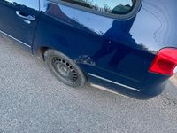 Second-hand VW Passat 104 CP (76 kW) 2007 Albastru Break
