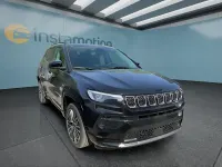 Uusi Jeep Compass Summit 131 HP (96 kW) 2025 Musta Katumaasturi