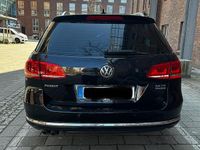 Gebraucht VW Passat Highline 140 PS (102 kW) 2012 Schwarz Kombi