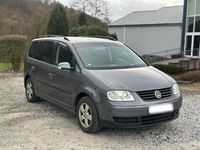 Gebraucht VW Touran 105 PS (77 kW) 2004 Grau Van / Kleinbus