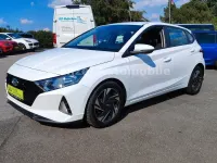 Gebraucht Hyundai i20 101 PS (74 kW) 2021 Weiß Kleinwagen